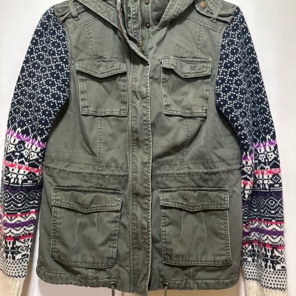 Aeropostale Jackets & Blazers - Aeropostale Women's Utility Jacket with Patterned Sleeves